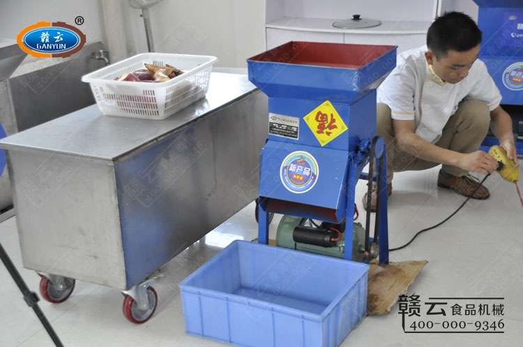 GY-SF-850型紅薯刷粉機(jī)