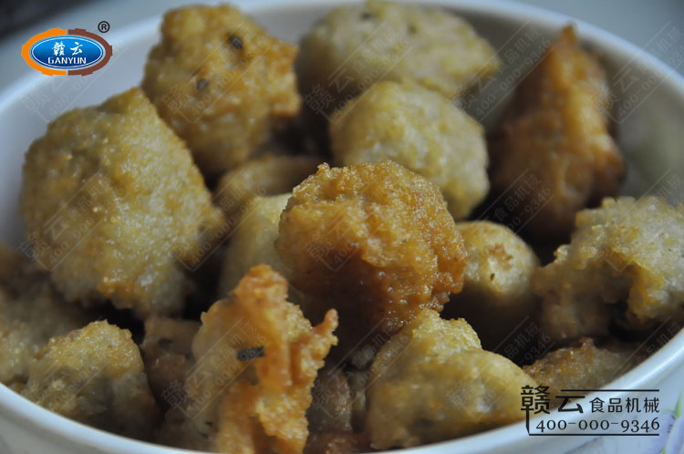 后期加工制作出來(lái)的藕丸子